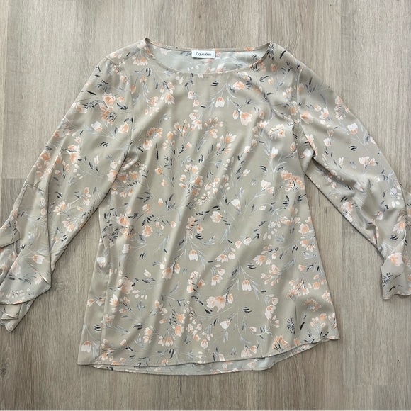 Calvin Klein Tops - Calvin Klein Floral Blouse